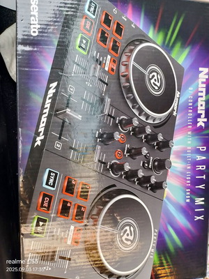 Numark Party Mix DJ Controller σαν καινούργιο με κουτί