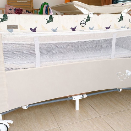 Chipolino Bella playpen with second level for infant