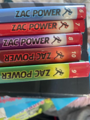 Zac Power set of 5 books like new