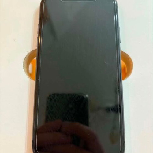 Apple iPhone 11 4/64GB black like new with charger and headphones