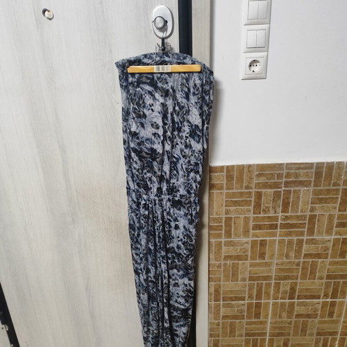 Women's jumpsuit with grey-black floral print and elastic waist