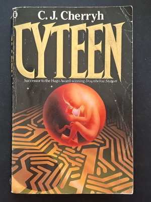 Cyteen βιβλίο σε μαλακό εξώφυλλο από C.J. Cherryh μεταχειρισμένο, αγγλική έκδοση