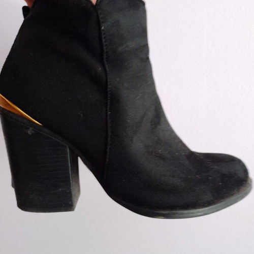 Esmara ankle boots used size 38 with wide heel and free makeup bag