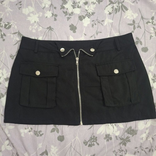 Short skirt with built-in shorts, black