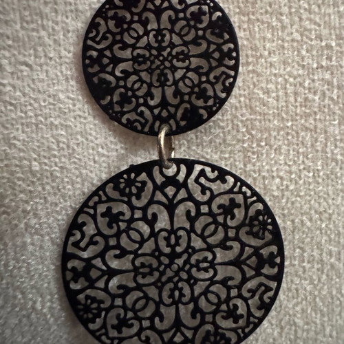Long earrings like new, black