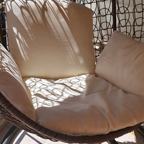 Rocking chair like new, ideal for balcony or veranda