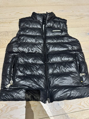 Dsquared2 sleeveless jacket Large like new
