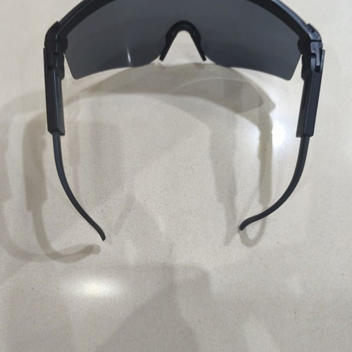 Black sunglasses, like new
