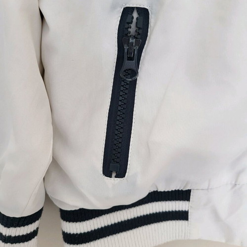 Energiers jacket like new for 4-year-old child, white with blue details