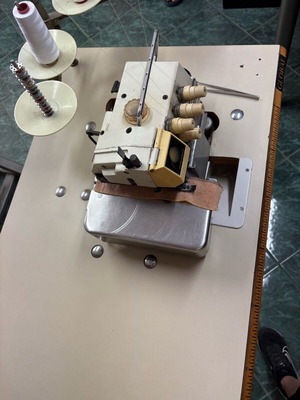 Cutting sewing machine like new in very good condition
