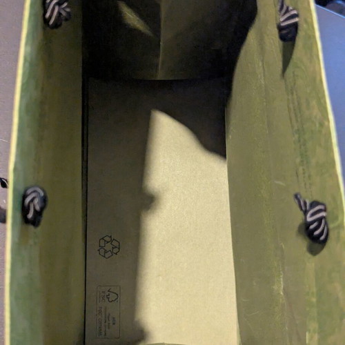 Gucci paper bag medium used condition