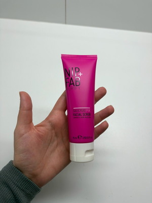 Nip + Fab Purify Salicylic Acid Facial Scrub new
