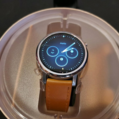 Motorola Moto 360 2nd Gen 46mm smartwatch like new