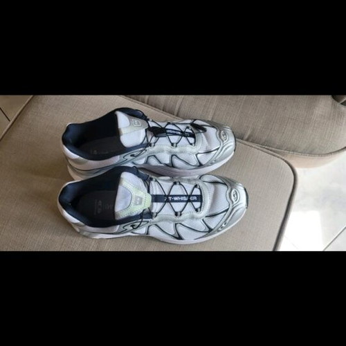 Salomon XT Whisper 42.5 athletic shoes like new, white