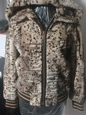 Bomber mink fur hooded jacket like new, beige brown