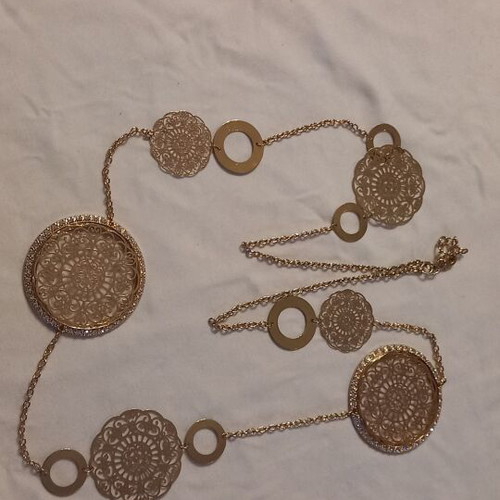 Long necklace 109 centimeters new, gold color