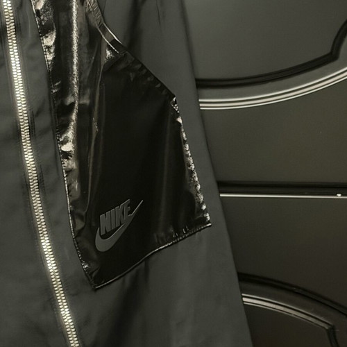Nike set with bomber jacket and pants like new, black