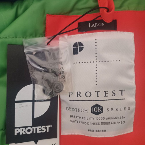 Protest ski jacket new, size L