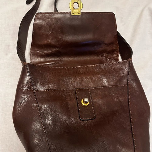 Condor leather bag brown like new with gold clasp