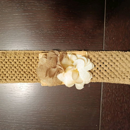 Knitted beige belt like new with decorative flowers, size 75cm