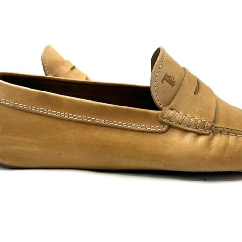 Tod's beige leather gommino flats used