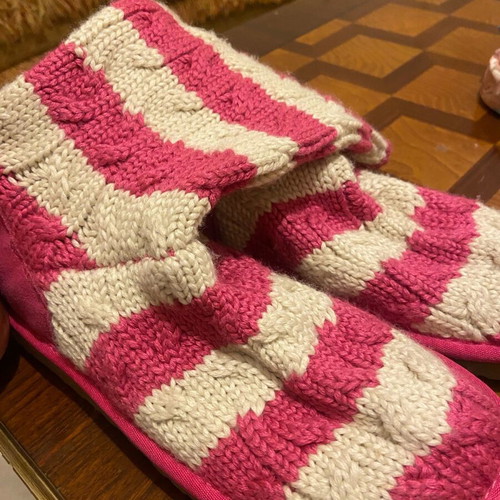 Ugg collectible knitted boots new No 38 with fur