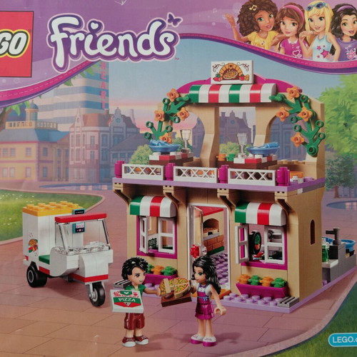 Lego Friends 41311 used, missing pieces, no box or figures, with instructions