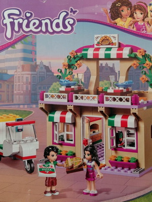 Lego Friends 41311 used, missing pieces, no box or figures, with instructions