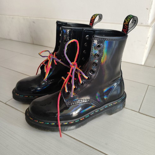 Dr. Martens Youthful Boots Size 36 Like New Black Patent