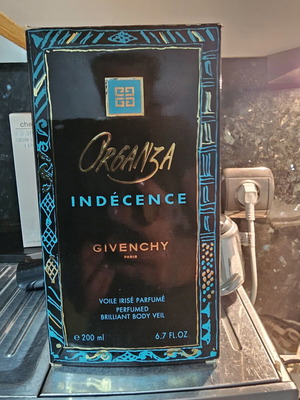 Givenchy Organza Indecence perfumed body veil 100ml