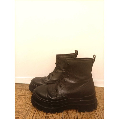 Buffalo boots used vegan leather size 37 black