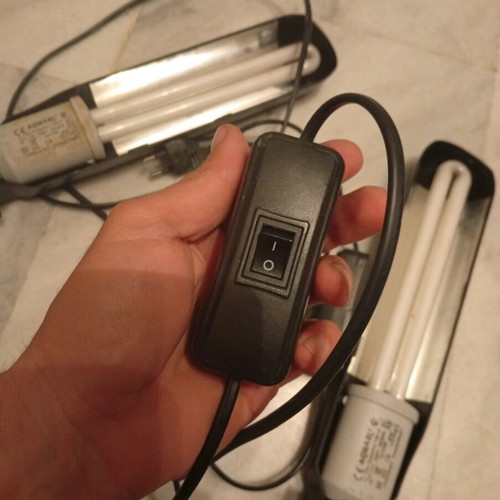 2 aquarium lamps