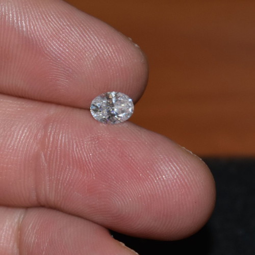 Moissanite 1.00 carat lab certified new