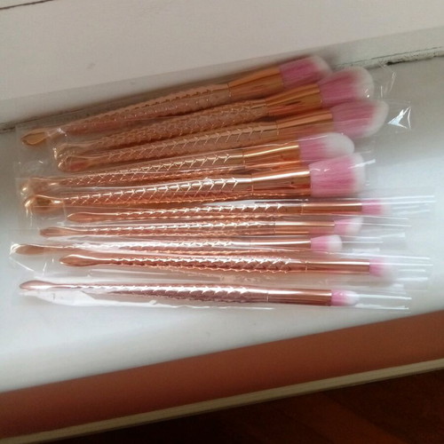 Makeup brush set of 10 new with case