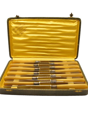 R. Van Sevendonck Belgian antique set of 12 knives with natural horn handles, circa 1920
