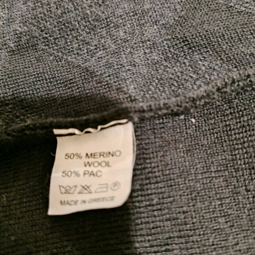 Men's cardigan new, 50% wool, size L, black