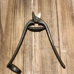Scissors for tin cans used