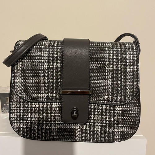 Women's shoulder bag with checkered pattern, new