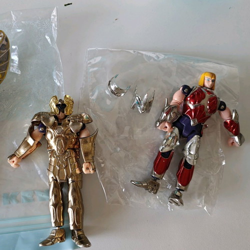 Saint Seiya Knights of the Zodiac figures used, lot of 2, vintage 1987-1988