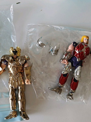 Saint Seiya Knights of the Zodiac figures used, lot of 2, vintage 1987-1988