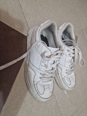 Zara white sneakers size 44 used with visible wear