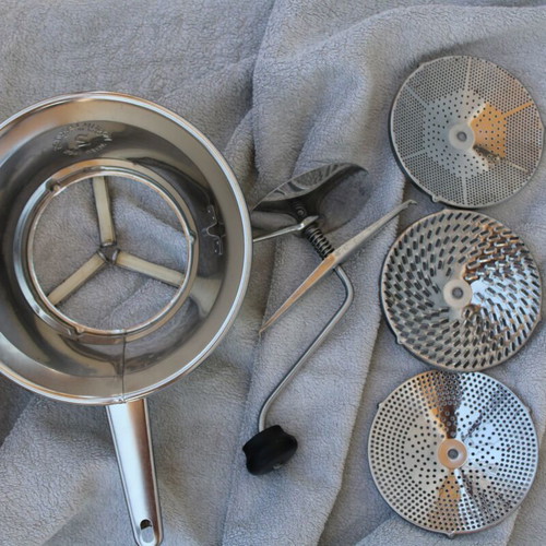 French stainless steel vegetable mill with 3 discs