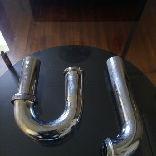 Metal sink siphon like new