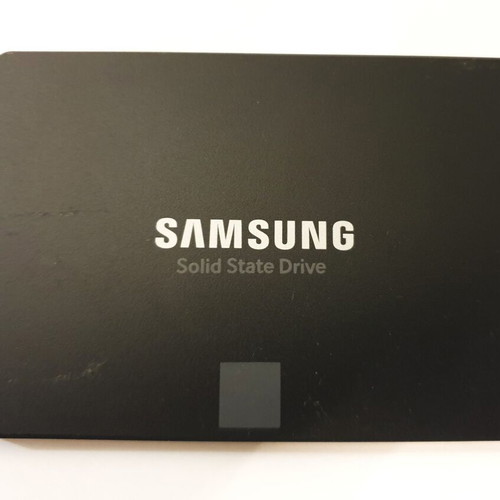 Samsung 860 SSD EVO 500GB 2.5-inch internal drive like new