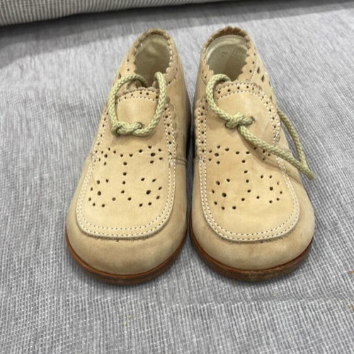 Baby shoes size 21 used from the 90s in excellent condition