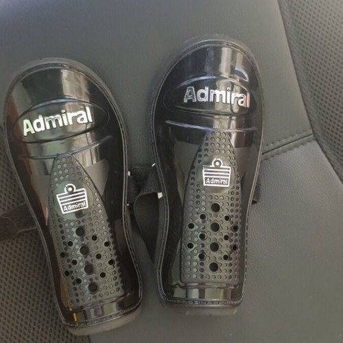 Admiral Shinguards like new