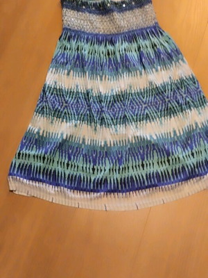 Φόρεμα BERSHKA στράπλες σε άριστη κατάσταση, μέγεθος S