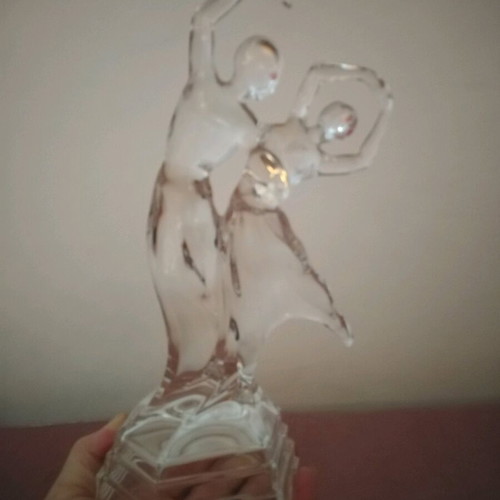 Vintage crystal figurine of two dancers like new