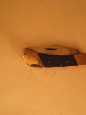 Мини джобен нож 5 см употребяван с предпазител