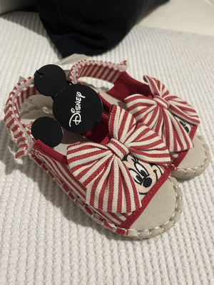 Zara girls sandals new, size 25, beige and red